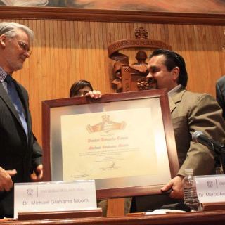 La UdeG entrega tres títulos de Doctor Honoris Causa