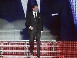 Un total de 30 mil personas vibraron al ritmo del 'Sol' . EFE  /