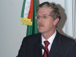 También habló sobre las becas a los investigadores mexicanos. CONACYT  /