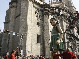 Como en un cuento de fantasía, los gigantes se apoderaron de las principales avenidas. M. FREYRÍA  /