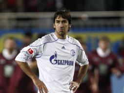 Raul ante la derrota de su equipo, el Schalke, el cual perdió 5 a 0 ante Kaiserslautern. AP  /
