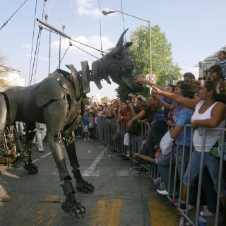 Sorprende espectáculo ''gigante'' a los tapatíos