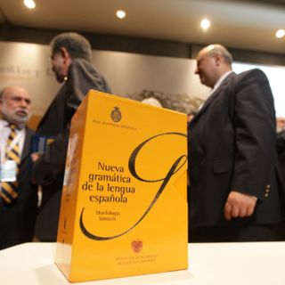 Academias presentan nuevo español