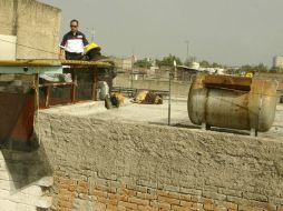 Al lugar arribó personal de Policía de Tonalá y del IJCF, para hacerse cargo del cadáver. ARCHIVO  /