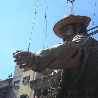 Familia de gigantes acapara el Centro tapatío