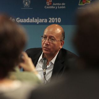 El escritor debe aspirar a la fama clandestina, a la escritura invisible: Quirarte