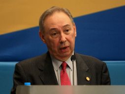 Humberto López Morales recibió el segundo Premio de Ensayo Isabel de Polanco, galardón dotado con 100 mil dólares. A.HINOJOSA  /