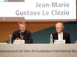 Le Clézio y Jean Meyer compartieron la mesa durante la confeencia ''La literatura intercultural. A. CAMACHO  /