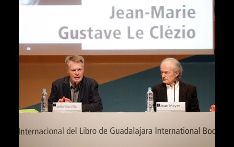 Le Clézio y Jean Meyer compartieron la mesa durante la confeencia ''La literatura intercultural. A. CAMACHO  /