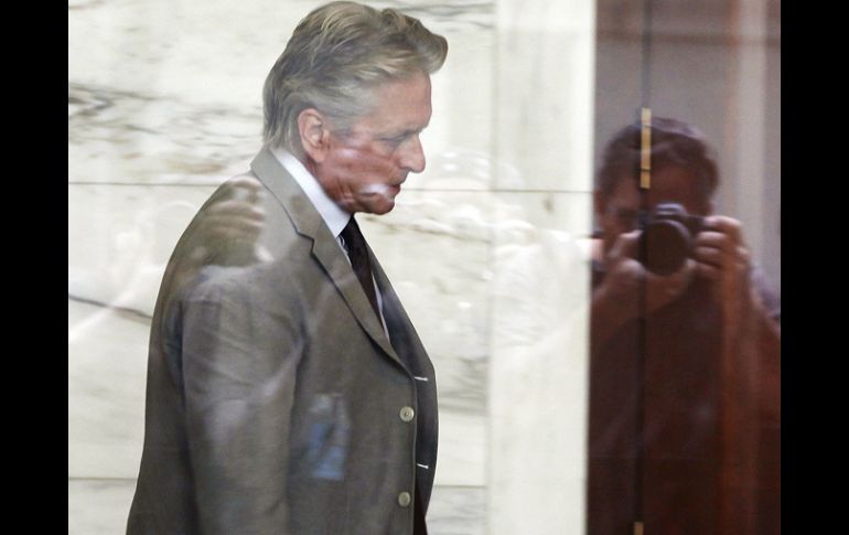 Douglas confiesa que en enero del próximo año sabrá si su cáncer fue eliminado, los doctores le dan un 80% de posibilidades. REUTERS  /