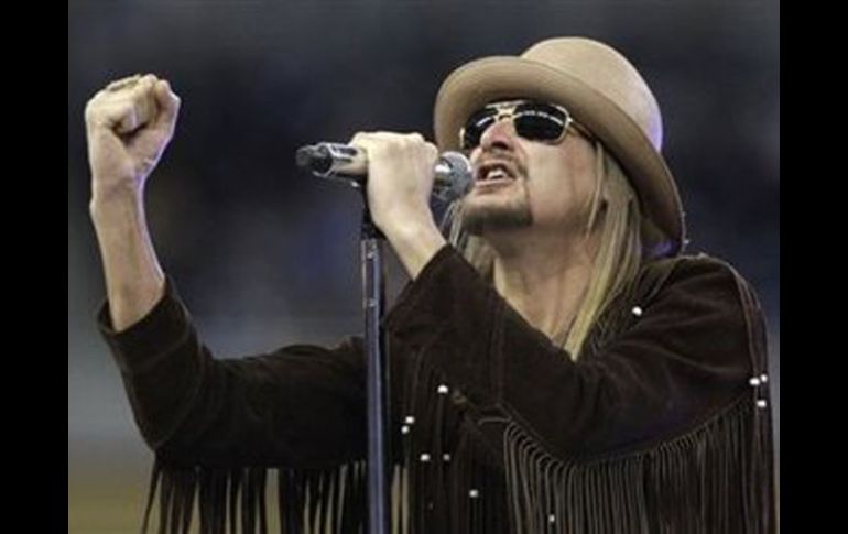 Kid Rock comentó en un sitio de Internet que se siente impotente ante tal situación. AP  /