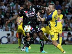 El defensa panameño (izq) jugará la vuelta de la final ante Monterrey el próximo domingo. MEXSPORT  /