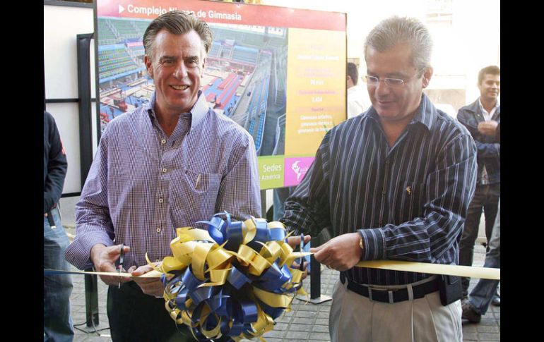El director general del Copag, Carlos Andrade Garín (izq.) y Álvaro García (der.), secretario de la Seder. E. PACHECO  /