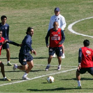 Comienza la lucha por el título
