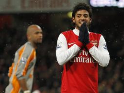 El jugador mexicano Carlos Vela durante el duelo del Arsenal frente a Wigan Athletic. AFP  /