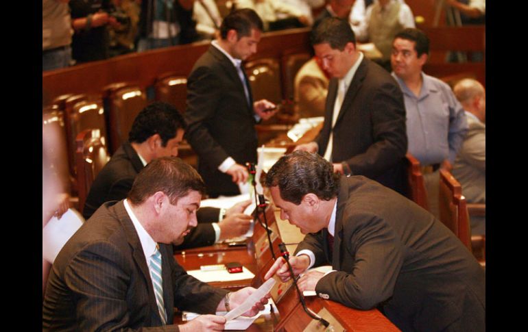 Las observaciones han sido turnadas a las comisiones de Puntos Constitucionales, Estudios Legislativos y Reglamento. A. GARCÍA  /