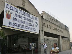 Los Hospitales Civiles realizarán hoy una manifestación en demanda de más recursos al Gobierno. M. FREYRÍA  /