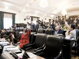 Los senadores descartaron que los cambios afecten al IMSS. EL UNIVERSAL  /