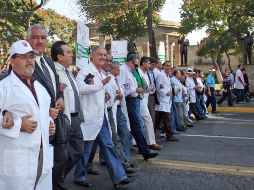 Los manifestantes marcharon hasta el Palacio de Gobierno. A. GARCÍA  /