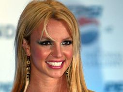 La cantante comenta que ella está enamorada de su nueva producción discográfica. AP  /