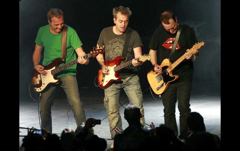 Una noche para recordar con los Hombres G. E. PACHECO  /