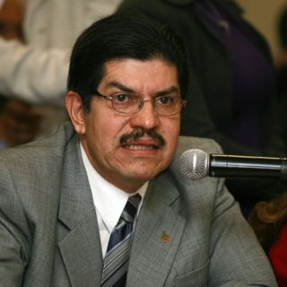 Buscan socios para rescate carretero