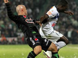 El 'Pony' (izq) no confirmó si es un hecho su retiro después de la final, sólo piensa en el partido de mañana. MEXSPORT  /