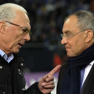 Mundial Qatar 2022 se debería jugar en invierno