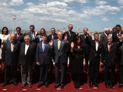 Los jefes de Estado y de Gobierno posan para la foto durante la XX Cumbre Iberoamericana. EFE  /
