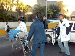 Dos hombres y una muejr fueron acribillados en el interior de automóvil. ARCHIVO  /