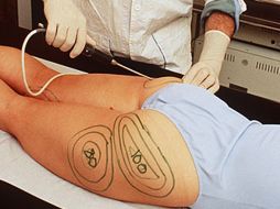 Las universidades de ese país ofrecen sus servicios a un costo menor que en hospitales privados. EFE  /