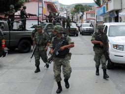 Elementos del Ejército liberaron a 16 personas tras enfrentarse a presuntos delincuentes. NTX  /