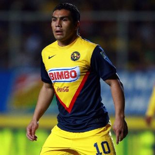 Familiares de Cabañas salen a la defensa del jugador