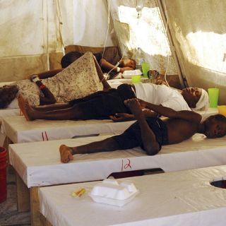 Cifra de muertes por cólera en Haití sube a dos mil 71