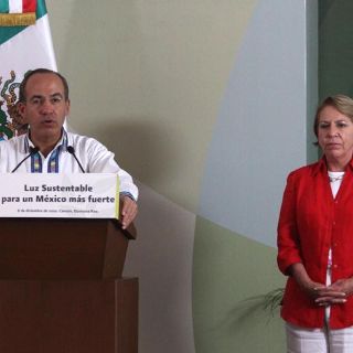 Ejecutivo anuncia el fin de focos incandescentes para 2014