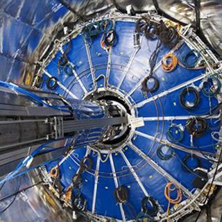 CERN logra estudiar antihidrógeno en vuelo