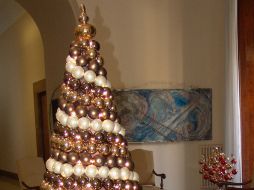 Actualmente más de 10 mil personas viven de la industria de la esfera en esa población. NOTIMEX  /