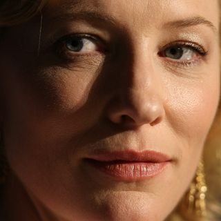 Cate Blanchett estará en las dos películas de The Hobbit