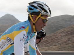 El ciclista español Alberto Contador durante un entrenamiento con su equipo Saxo Bank. EFE  /