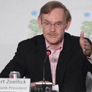 México suscribe préstamos por mil 100 MDD