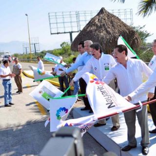 Adelantan reapertura del Puente Ameca