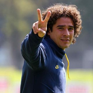 Ochoa aprueba exámenes médicos en Londres