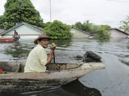 A  238 subió el número de muertos por las intensas lluvias que afectan a Colombia, y el de damnificados, a un millón 818 mil 472. EFE  /