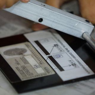 Descarta IFE aplazar de vigencia para credencial de elector 03