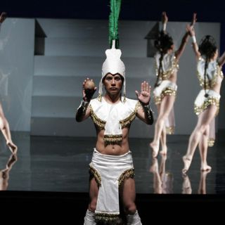 Llevan ''Motecuhzoma II'' al Cerro de la Estrella