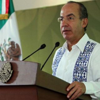 Obama felicita a Calderón por Cumbre de Cancún