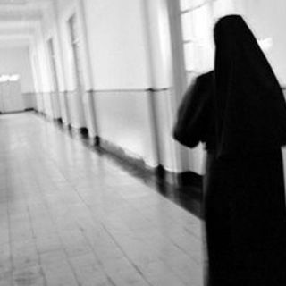 Monja estadounidense es acusada de malversar más de 850 mil dólares