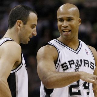 San Antonio gana quinto seguido