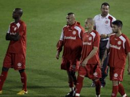 Los jugadores del Internacional brasileño durante una sesión de entrenamientos. AP  /