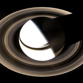 El origen de los anillos de Saturno pudo ser asesinato cósmico
